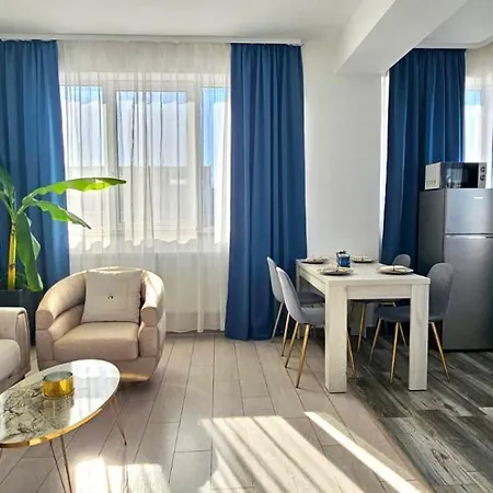 Petrov Penthouse Daire *