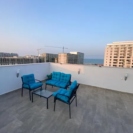 Lejlighed Petrov Penthouse *