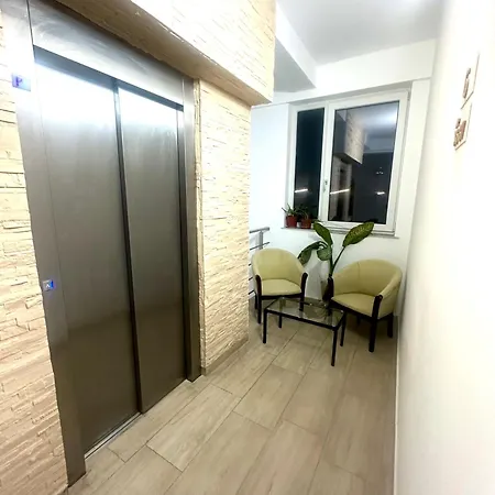 Apartment Petrov Penthouse Navodari